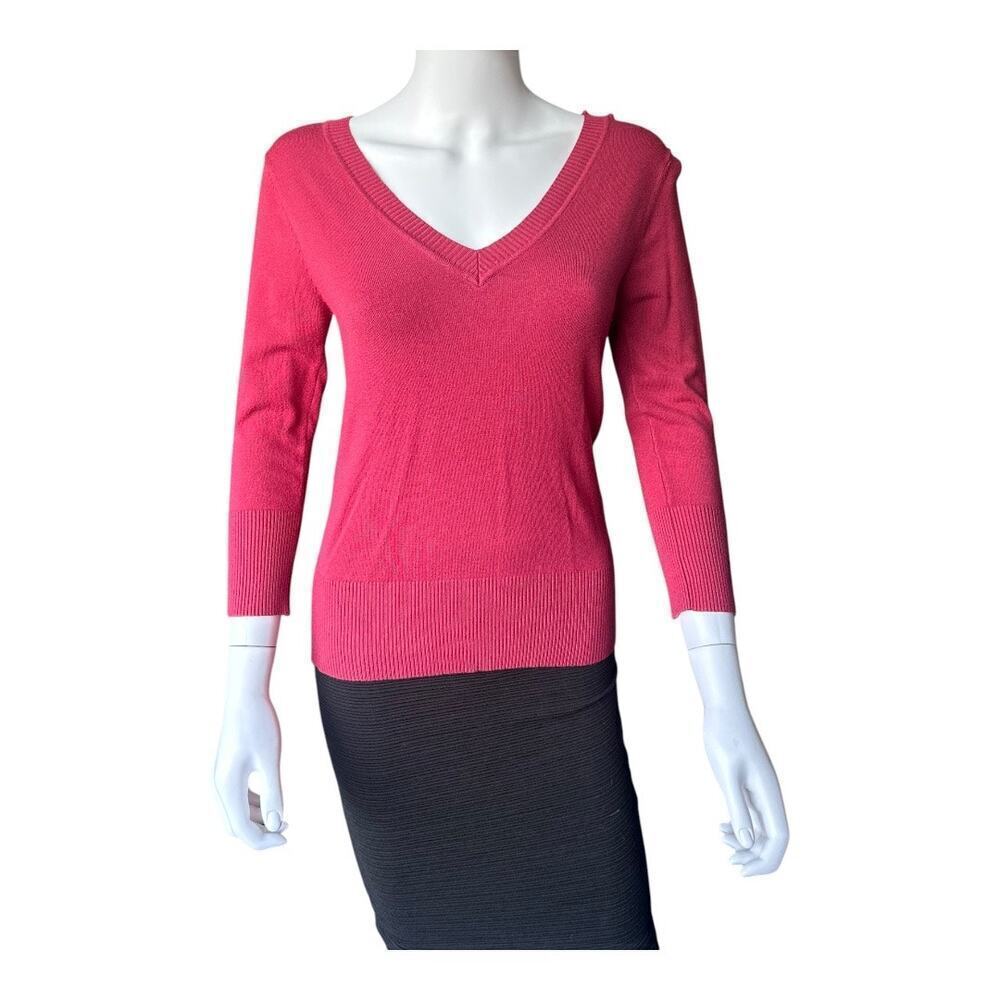 Bloom Italia women’s Size Medium Red V neck Sweater​​​​​